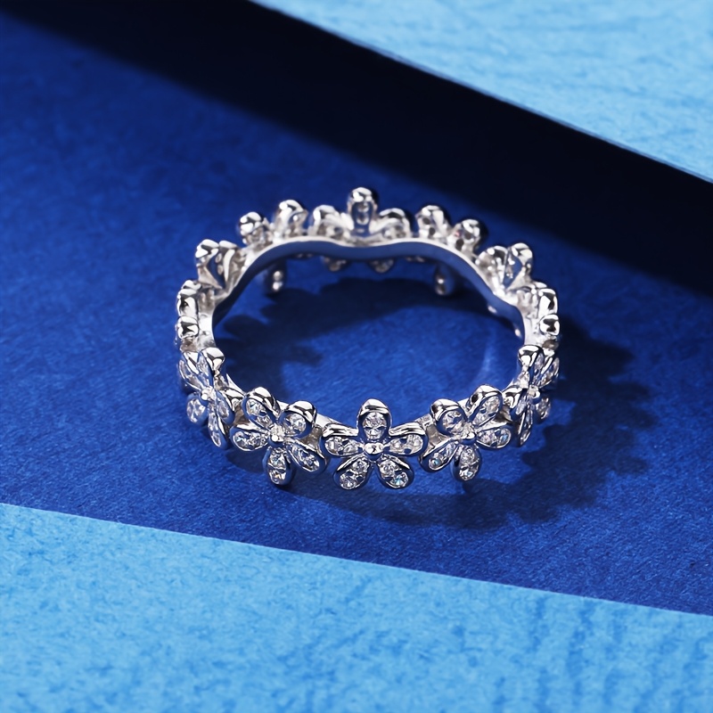 925 Silver Daisy Dazzling Zirconia Ring